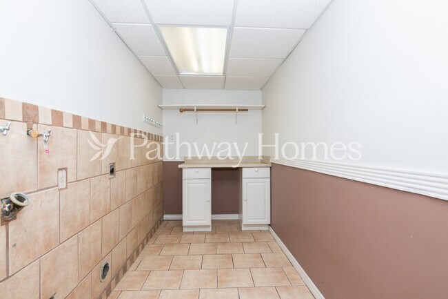 Building Photo - 4441 N 102nd Way