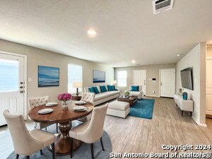 Foto del edificio - 634 Ambush Ridge