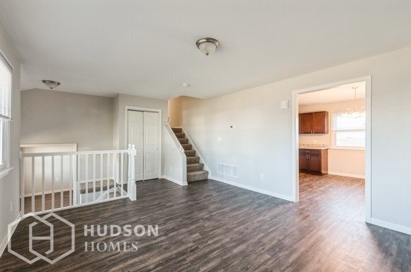 Foto del edificio - 35 Sherwood Ct