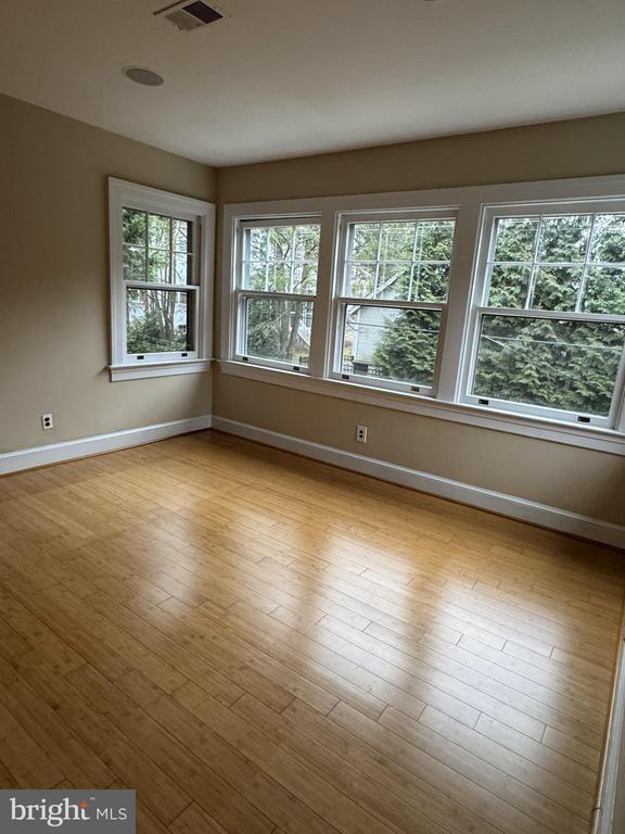 Foto del edificio - 3812 Military Rd NW