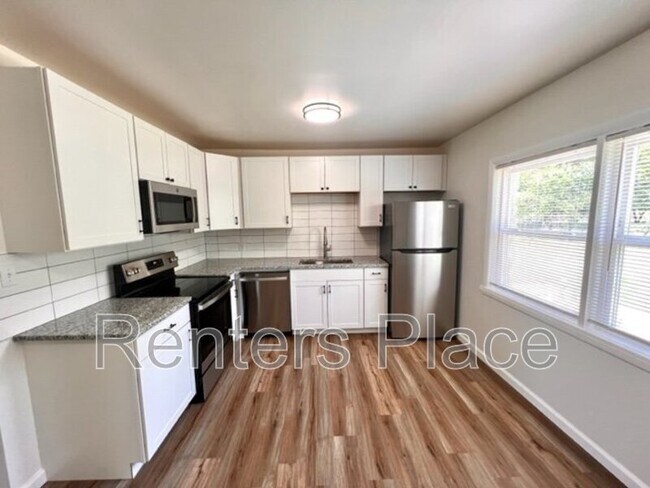 Foto del edificio - 5746 S Rockford Ave