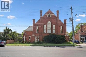 Building Photo - 200 Woolwich St