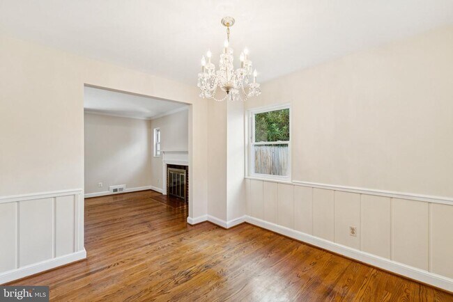 Building Photo - 5203 Nahant St