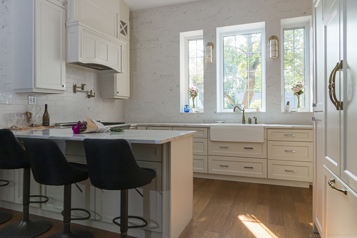 Kitchen - 347 Queen St S