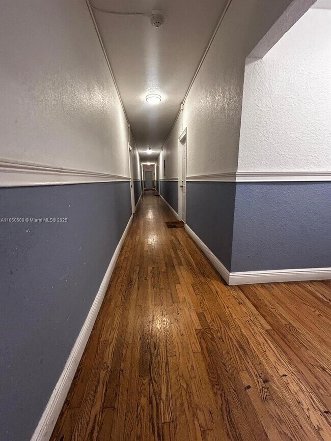 Foto del edificio - 820 Euclid Ave