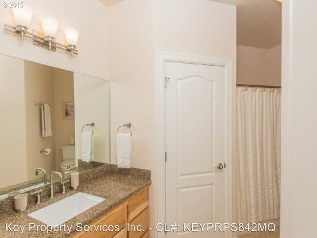 Foto del edificio - 1340 N S St