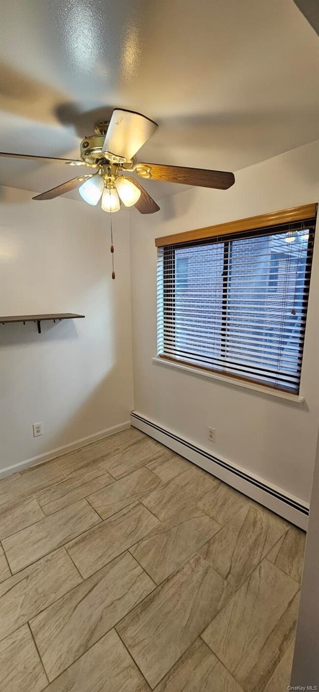 Building Photo - 492 N Broadway