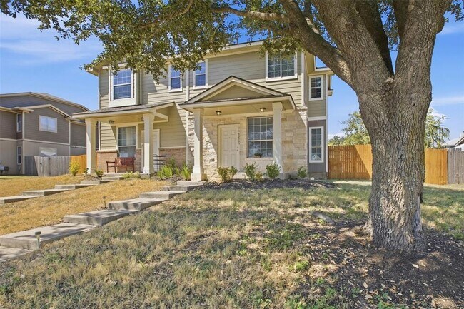 Foto del edificio - 13808 Harris Ridge Blvd
