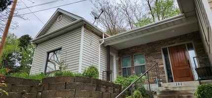 Building Photo - 282 N 700 E