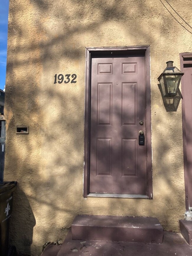 Building Photo - 1932 Burdette St