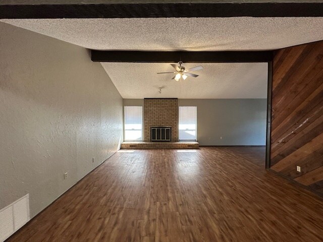 Foto del edificio - 6816 Bear Canyon Dr