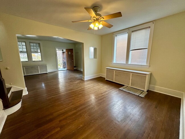 Building Photo - 3306 Shady Ave