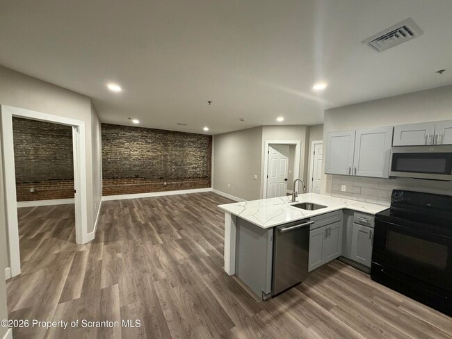 Foto del edificio - 205 N Washington Ave