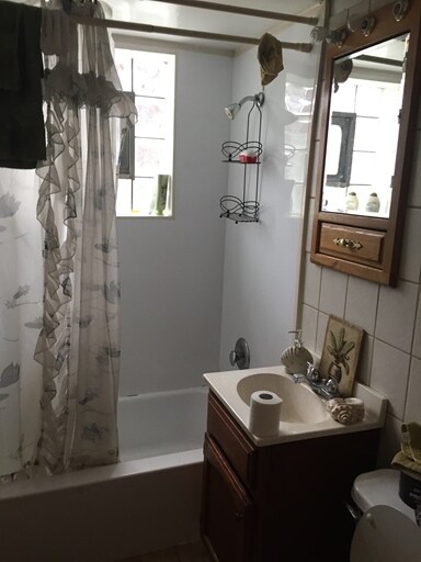 Interior Photo - 14545 Jefferson St