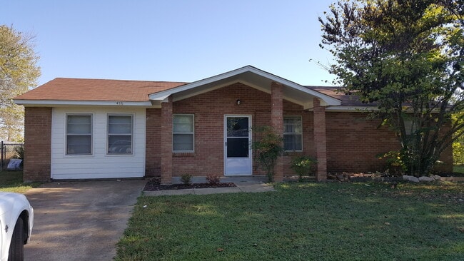 Building Photo - 416 Thacker Loop