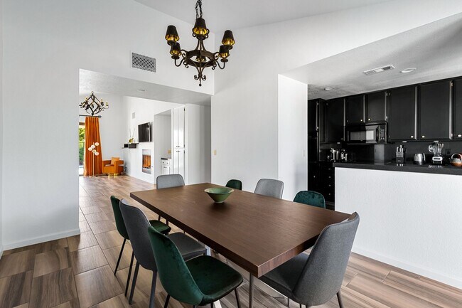 Foto del edificio - 2842 Sundance Cir W