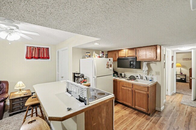 Foto del edificio - 2320 43rd Ave Ct