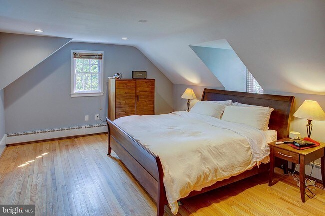 Foto del edificio - 214 Wirt St NW