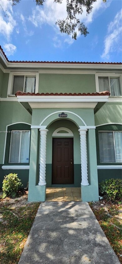 Primary Photo - 2460 SE 15th Pl
