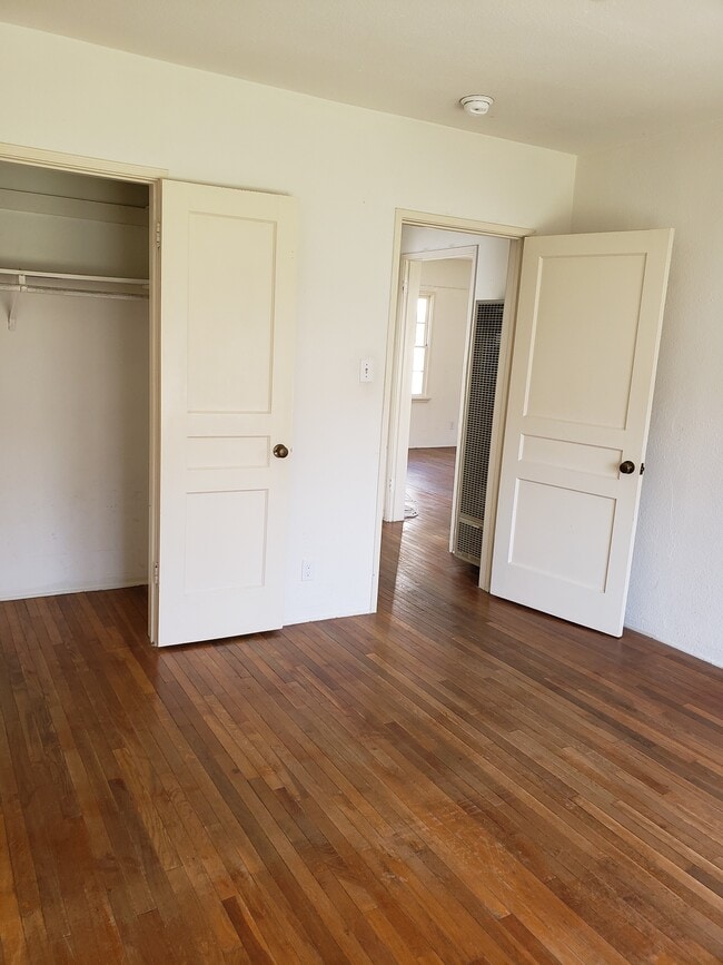 Bedroom - 1538 Veteran Ave