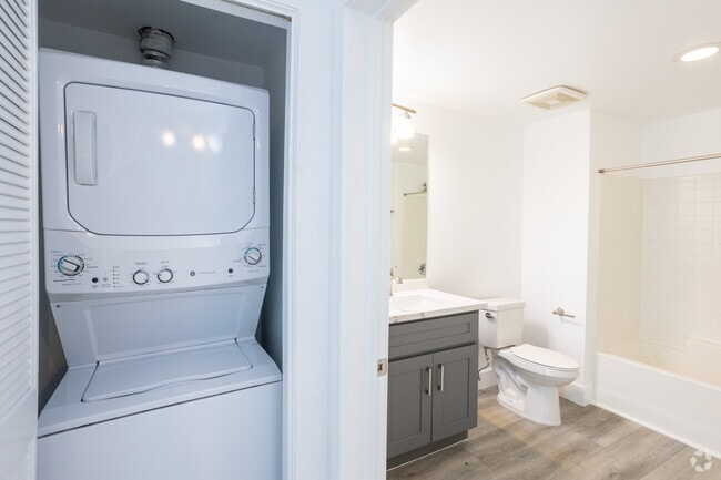 2BR, 2BA - 952SF - Dream Lofts