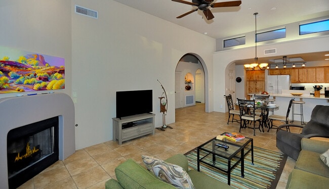 Building Photo - 75 Geronimo Dr
