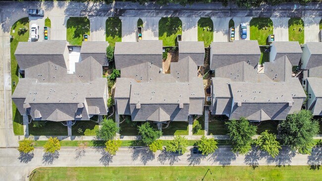 Foto del edificio - 190 Kendrick Pines Blvd