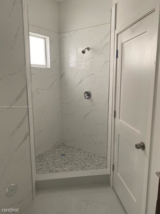 Foto del edificio - 4 br, 2.5 bath House - 27561 SW 162nd Ct #...