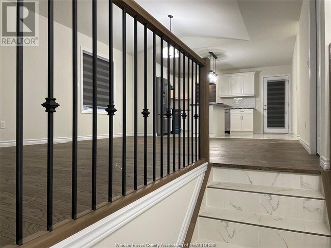 Building Photo - 383 Mulberry Ln