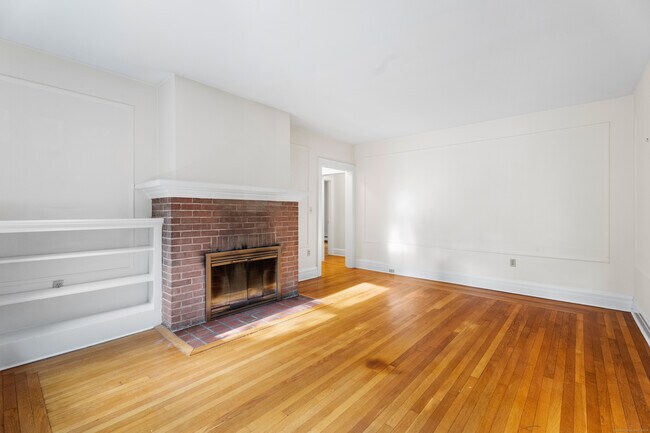 Building Photo - 108 Livingston St