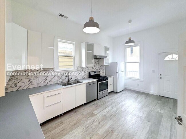 Foto del edificio - 905 Pine St