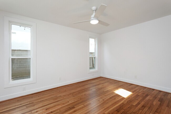 Foto del edificio - 1834 Norcrest Dr