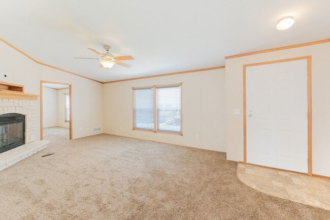 Building Photo - 202 Wild Flower Dr