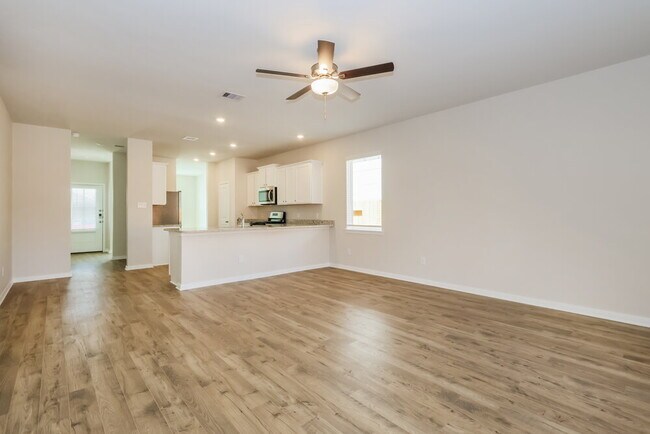 Building Photo - 15571 Caramel Spgs Dr