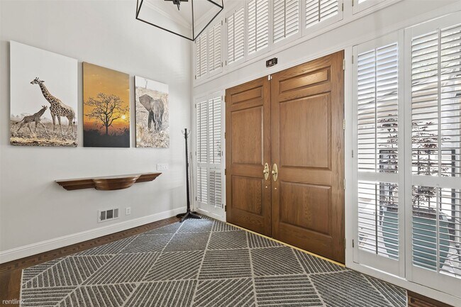 Building Photo - 4 br, 4.5 bath House - 5 Brent Court