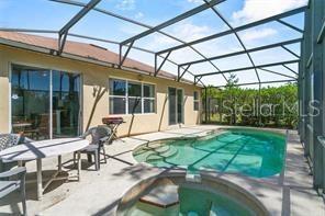 Foto del edificio - 217 Sand Ridge Dr
