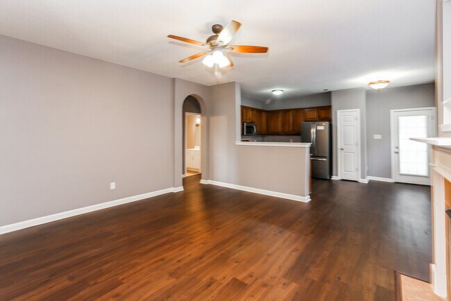 Building Photo - 9918 White Poplar Dr