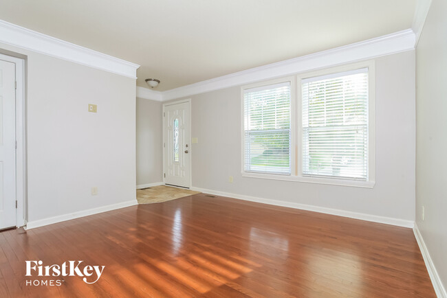 Building Photo - 20 Shady Creek Ln