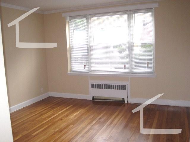 Building Photo - 35 Chiswick Rd