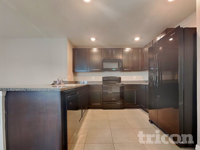 Building Photo - 7846 Broad Pointe Dr