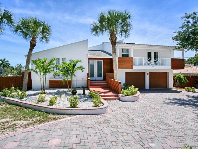 Building Photo - 340 Treasure Boat Way