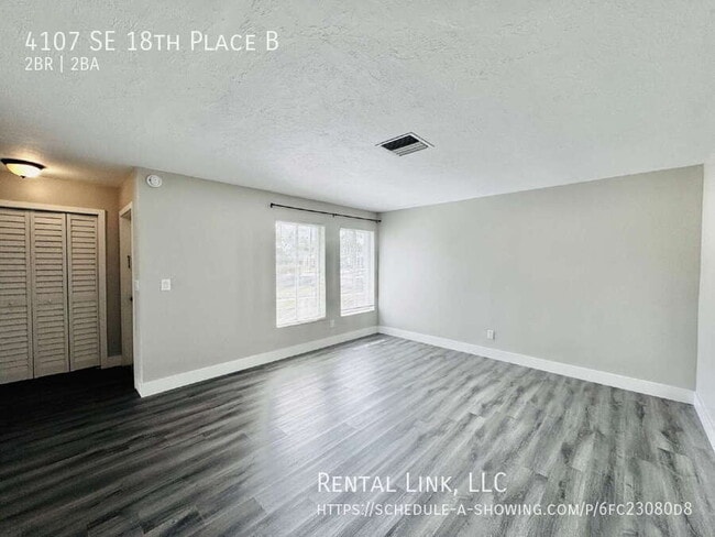 Building Photo - 4107 SE 18th Pl