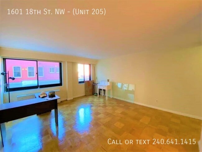 Photo - 1601 18th St NW House