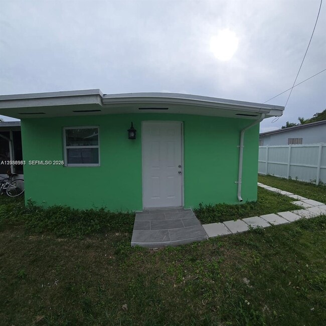 Building Photo - 10241 Haitian Dr