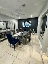 Building Photo - 137 NE 10th St