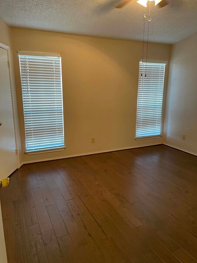 Foto del edificio - 11655 Audelia Rd