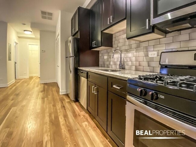 Building Photo - 0 bedroom in CHICAGO IL 60625