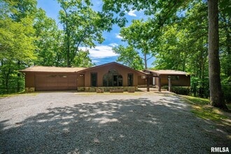 Building Photo - 11119 Adams Acres Dr