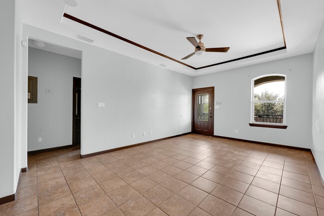 Natural lighting all throughout the apartment. - 801 E Daffodil