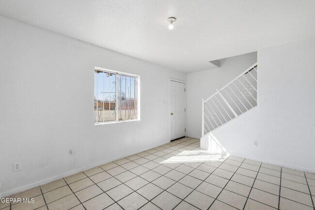 Foto del edificio - 13113 Violeta Ln